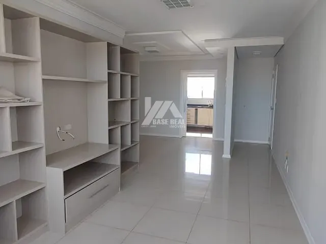 Apartamento com 179m² 3 quartos e 2 banheiros, à venda, no bairro Centro em Guarapuava