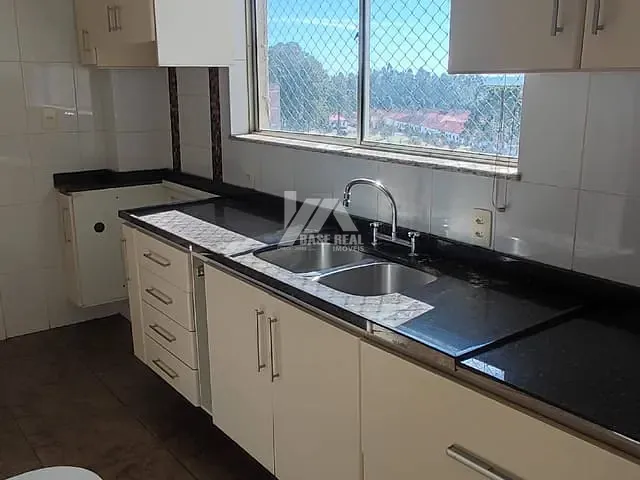 Apartamento com 179m² 3 quartos e 2 banheiros, à venda, no bairro Centro em Guarapuava