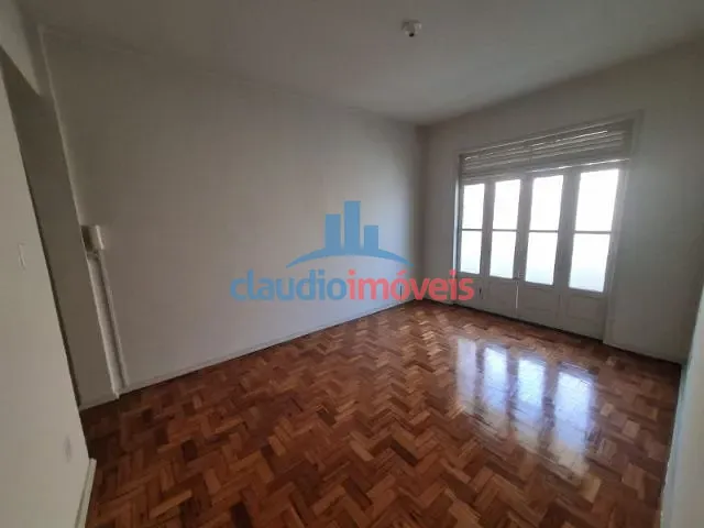 Apartamento 2 quartos e 1 banheiro, para alugar, no bairro Ano Bom em Barra Mansa