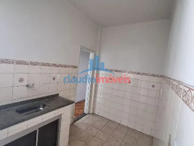Apartamento 2 quartos e 1 banheiro, para alugar, no bairro Ano Bom em Barra Mansa