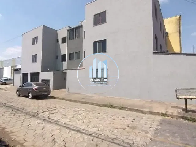 Apartamento 2 quartos e 1 banheiro, para alugar, no bairro São Carlos em Pouso Alegre