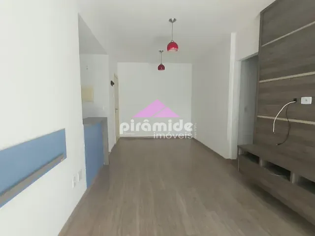 Apartamento 3 quartos e 2 banheiros, para alugar, no bairro Condomínio Royal Park em São José dos Campos