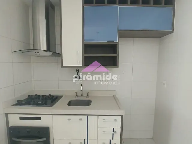 Apartamento 3 quartos e 2 banheiros, para alugar, no bairro Condomínio Royal Park em São José dos Campos