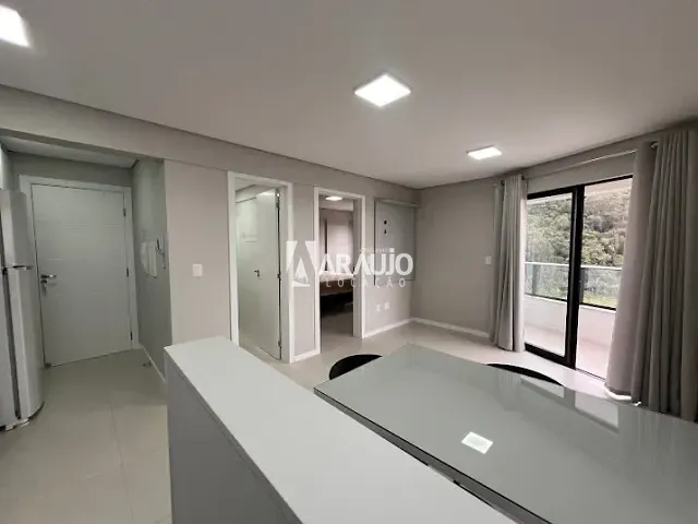 Apartamento 1 quarto e 1 banheiro, para alugar, no bairro Fazenda em Itajaí
