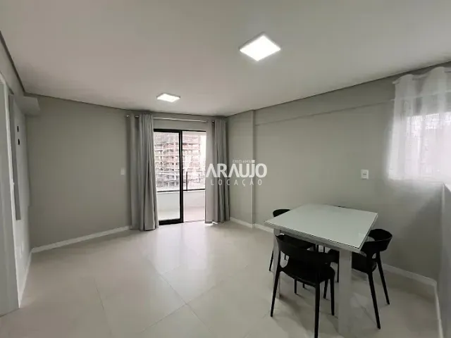 Apartamento 1 quarto e 1 banheiro, para alugar, no bairro Fazenda em Itajaí