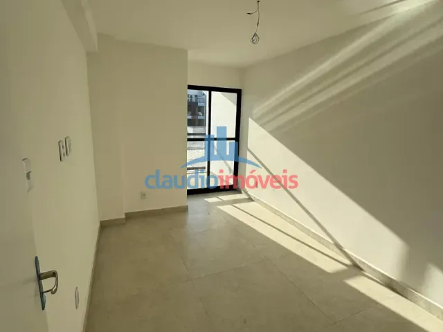 Cobertura / Penthouse 3 quartos e 3 banheiros, à venda, no bairro Jardim Amália em Volta Redonda