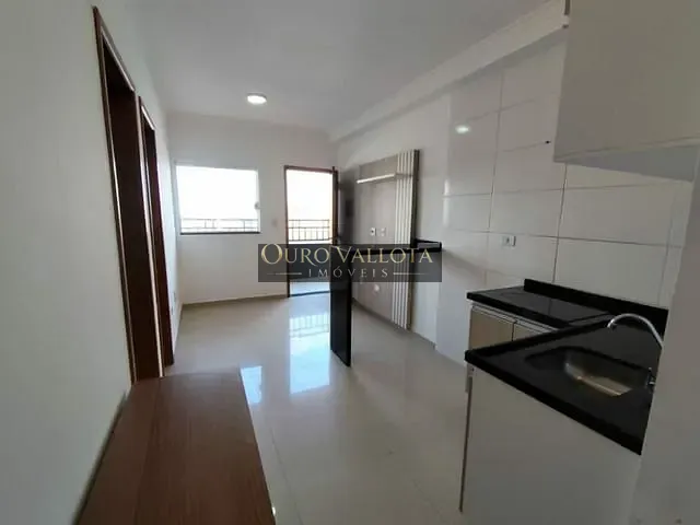 Apartamento 2 quartos e 1 banheiro, à venda, no bairro Vila Bertioga em São Paulo