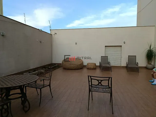 Apartamento com 86m² 2 quartos e 1 banheiro, à venda, no bairro Centro em Londrina