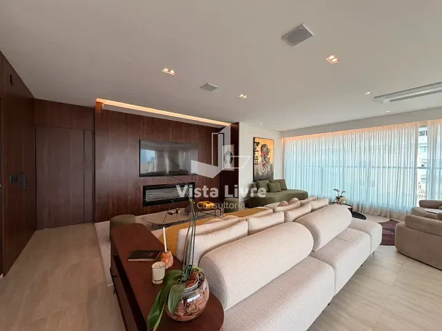 Apartamento com 230m² 3 quartos e 4 banheiros, à venda, no bairro Pinheiros em São Paulo