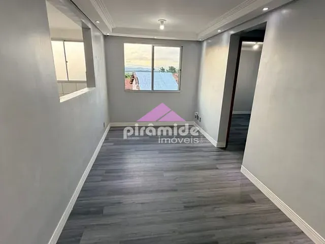 Apartamento 2 quartos e 1 banheiro, à venda, no bairro Jardim Ismênia em São José dos Campos