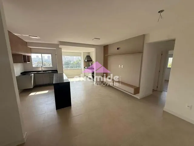 Apartamento com 87m² 2 quartos e 3 banheiros, para alugar, no bairro Vila Ema em São José dos Campos