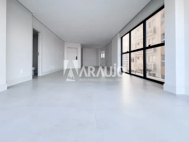Apartamento com 389m² 4 quartos e 4 banheiros, à venda, no bairro Centro em Itajaí