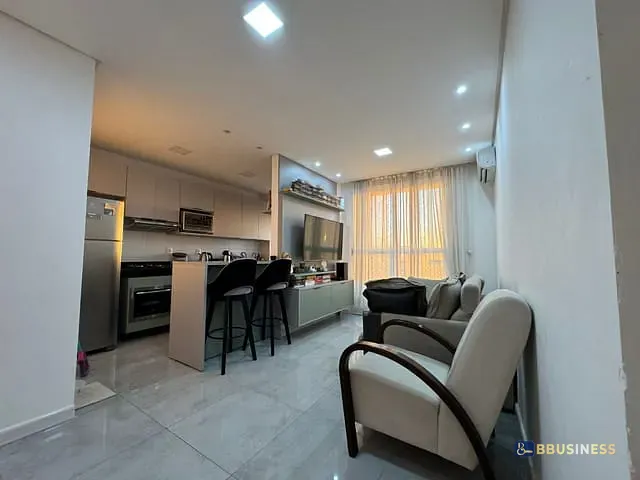 Apartamento 2 quartos e 2 banheiros, à venda, no bairro Jardim Carvalho em Porto Alegre