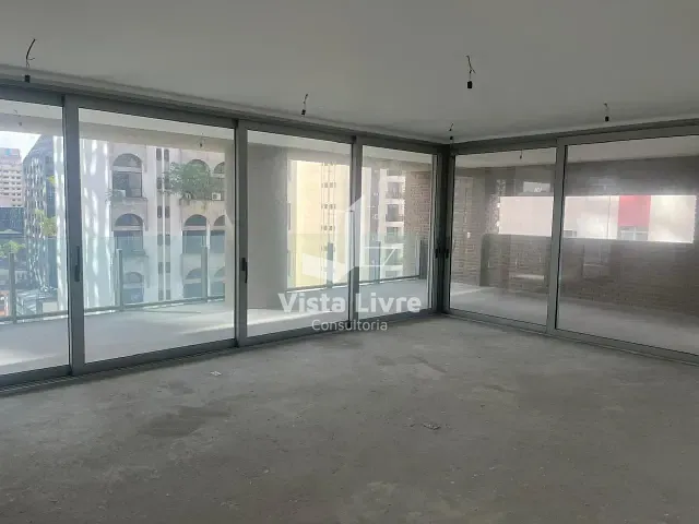 Apartamento com 335m² 4 quartos e 5 banheiros, à venda, no bairro Itaim Bibi em São Paulo