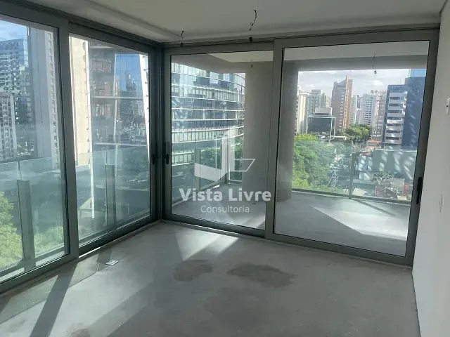 Apartamento com 335m² 4 quartos e 5 banheiros, à venda, no bairro Itaim Bibi em São Paulo
