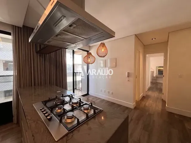 Apartamento 3 quartos e 1 banheiro, para alugar, no bairro Centro em Itajaí