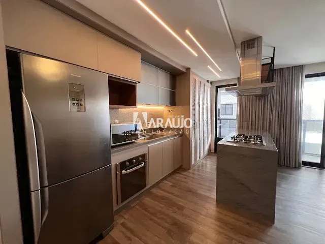 Apartamento 3 quartos e 1 banheiro, para alugar, no bairro Centro em Itajaí