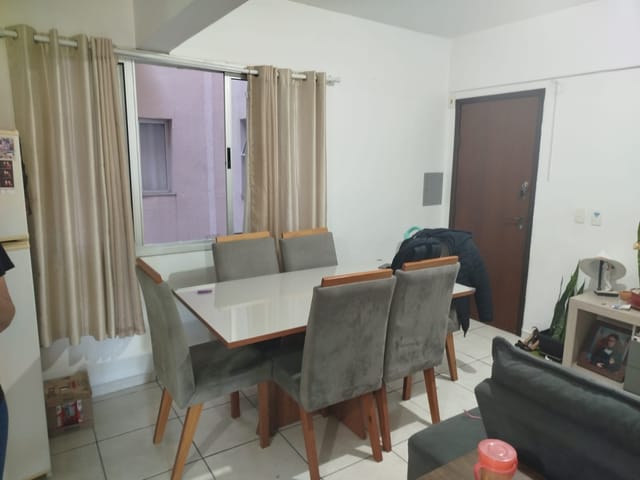 Apartamento 1 quarto e 1 banheiro, à venda, no bairro Centro em Curitiba