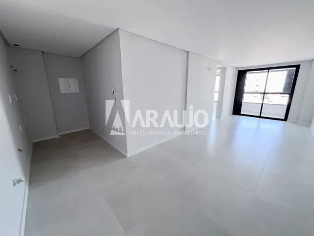 Apartamento com 86m² 2 quartos e 2 banheiros, à venda, no bairro Vila Operária em Itajaí