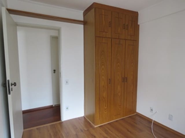 Apartamento com 71m² 2 quartos e 1 banheiro, para alugar, no bairro Vila Olímpia em São Paulo