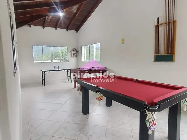 Apartamento 2 quartos e 1 banheiro, à venda, no bairro Massaguaçu em Caraguatatuba