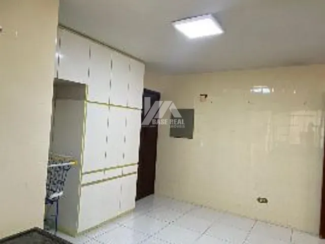 Apartamento 3 quartos e 4 banheiros, à venda, no bairro Centro em Ponta Grossa