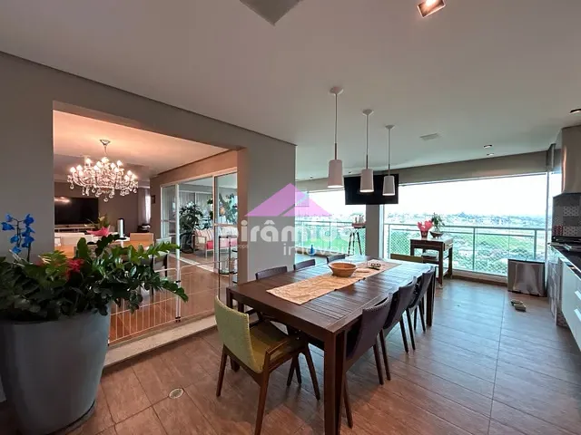 Apartamento com 259m² 3 quartos e 5 banheiros, à venda, no bairro Jardim das Colinas em São José dos Campos