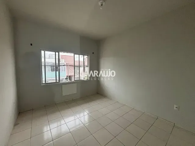 Apartamento 2 quartos e 1 banheiro, para alugar, no bairro São João em Itajaí