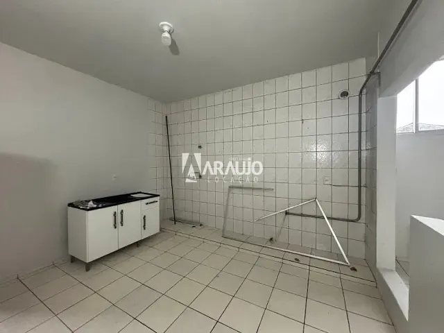Apartamento 2 quartos e 1 banheiro, para alugar, no bairro São João em Itajaí