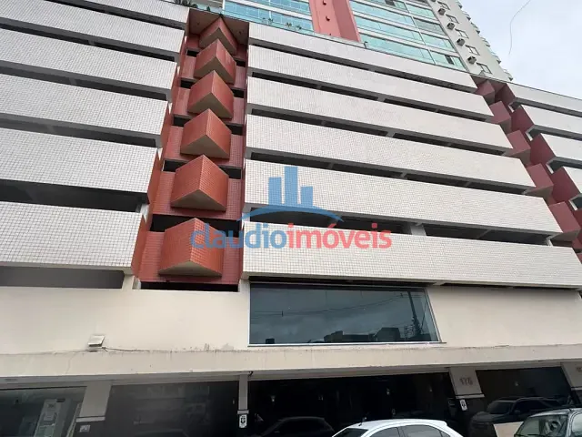 Apartamento 2 quartos e 2 banheiros, para alugar, no bairro Aterrado em Volta Redonda