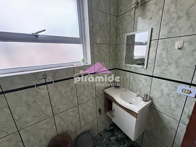 Apartamento 1 quarto e 1 banheiro, à venda, no bairro Centro em Caraguatatuba