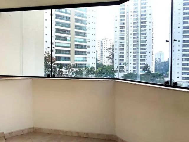 Apartamento com 152m² 3 quartos e 2 banheiros, à venda, no bairro Vila Andrade em São Paulo