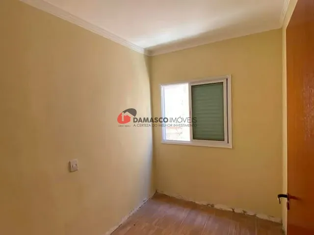 Apartamento 2 quartos e 1 banheiro, à venda, no bairro Parque Erasmo Assunção em Santo André