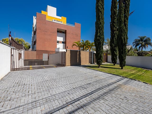 Apartamento 3 quartos e 4 banheiros, à venda, no bairro Uberaba em Curitiba