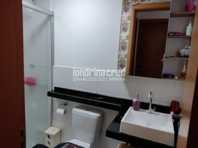 Apartamento 2 quartos e 1 banheiro, à venda, no bairro Conjunto Habitacional Doutor Farid Libos em Londrina