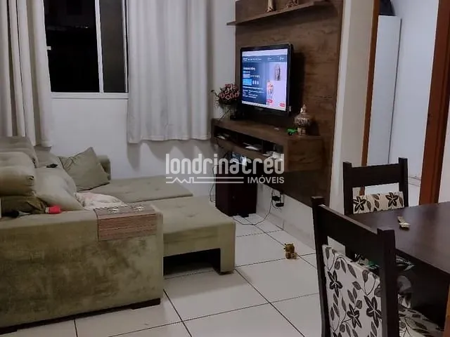 Apartamento 2 quartos e 1 banheiro, à venda, no bairro Conjunto Habitacional Doutor Farid Libos em Londrina
