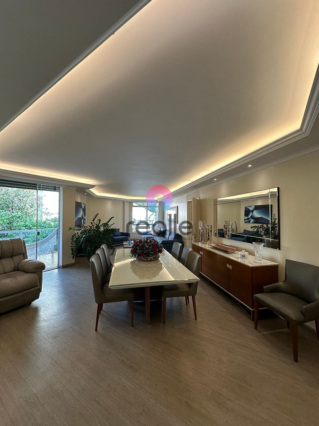 Apartamento, 3 quartos, 263 m² - Foto 2