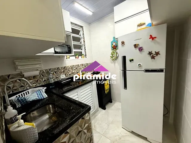 Apartamento 2 quartos e 1 banheiro, à venda, no bairro Centro em Caraguatatuba