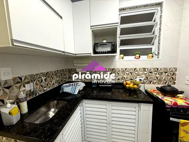 Apartamento 2 quartos e 1 banheiro, à venda, no bairro Centro em Caraguatatuba