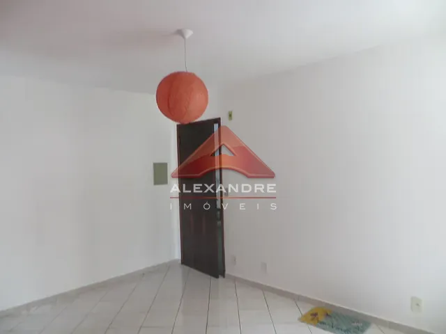 Apartamento com 46m² 2 quartos e 1 banheiro, para alugar, no bairro Jardim Ismênia em São José dos Campos