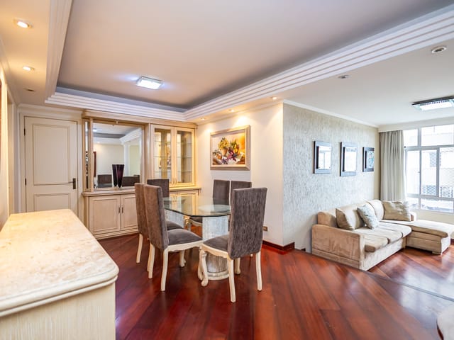 Apartamento à venda, no bairro Agua Verde em Curitiba
