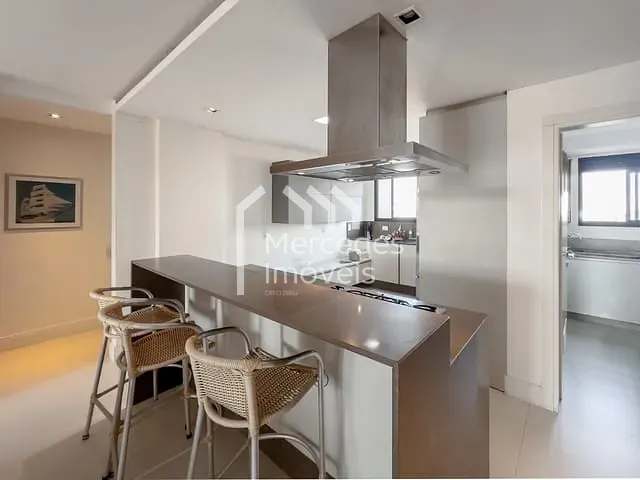 Apartamento com 208m² 3 quartos e 4 banheiros, à venda, no bairro Praia Brava de Itajaí em Itajaí