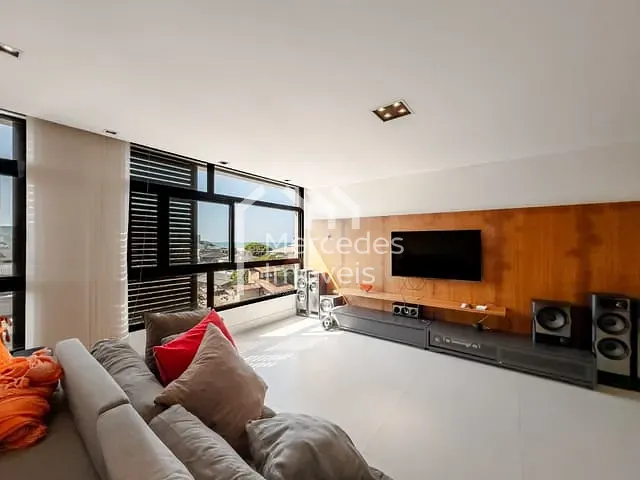 Apartamento com 208m² 3 quartos e 4 banheiros, à venda, no bairro Praia Brava de Itajaí em Itajaí