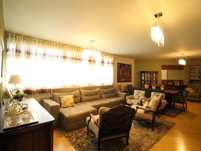 Apartamento com 350m² 4 quartos e 4 banheiros, à venda, no bairro Centro em Ponta Grossa