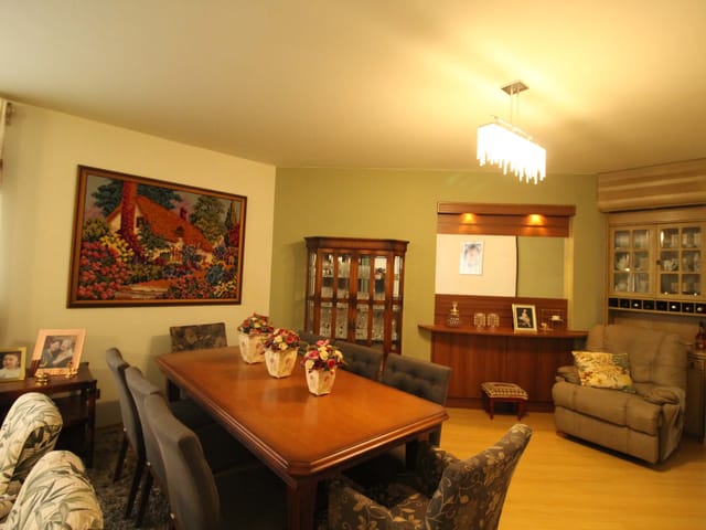 Apartamento com 350m² 4 quartos e 4 banheiros, à venda, no bairro Centro em Ponta Grossa