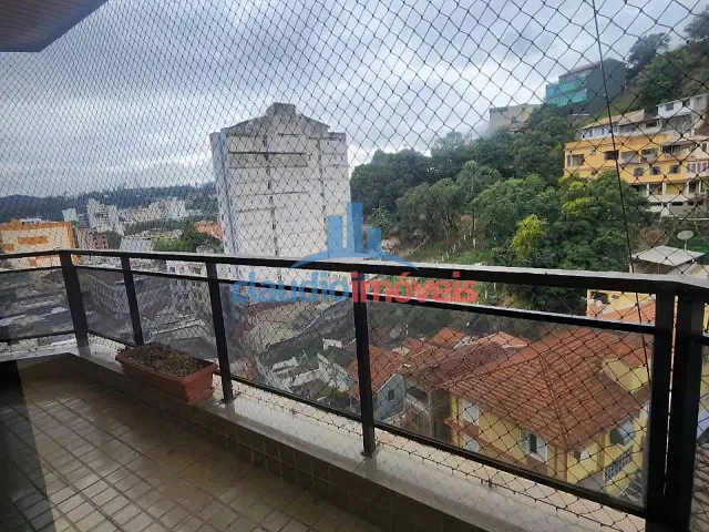 Apartamento 3 quartos e 4 banheiros, para alugar, no bairro Centro em Barra Mansa