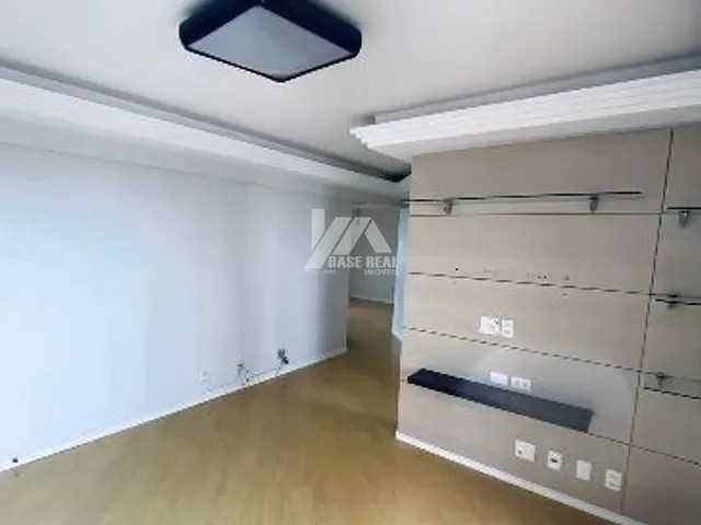 Apartamento 3 quartos e 2 banheiros, à venda, no bairro Centro em Ponta Grossa