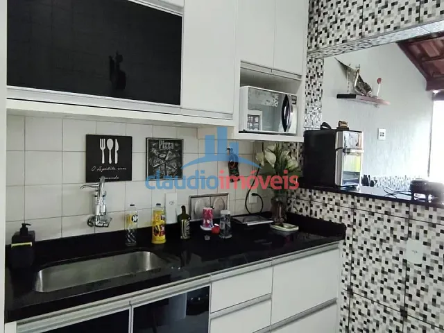 Apartamento com 552m² 2 quartos e 1 banheiro, à venda, no bairro Centro em Barra Mansa