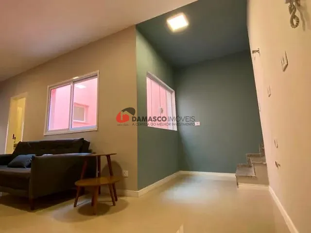 Apartamento 2 quartos e 2 banheiros, à venda, no bairro Vila Camilópolis em Santo André