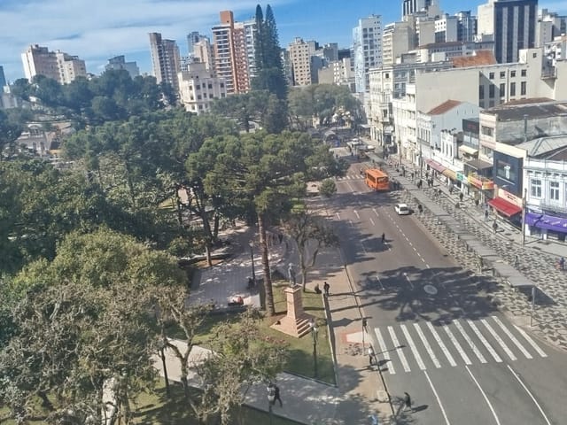 Apartamento à venda, no bairro Centro em Curitiba
